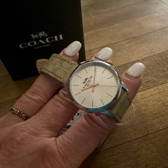 Coach Ivory Ruby Watch, 32 Mm Signature Canvas Wristwatch - Picture 5 of 16